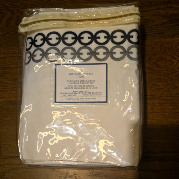 Williams Sonoma Chain Link White Embroidered Luxurius Italian King Sheet Set - Picture 1 of 7